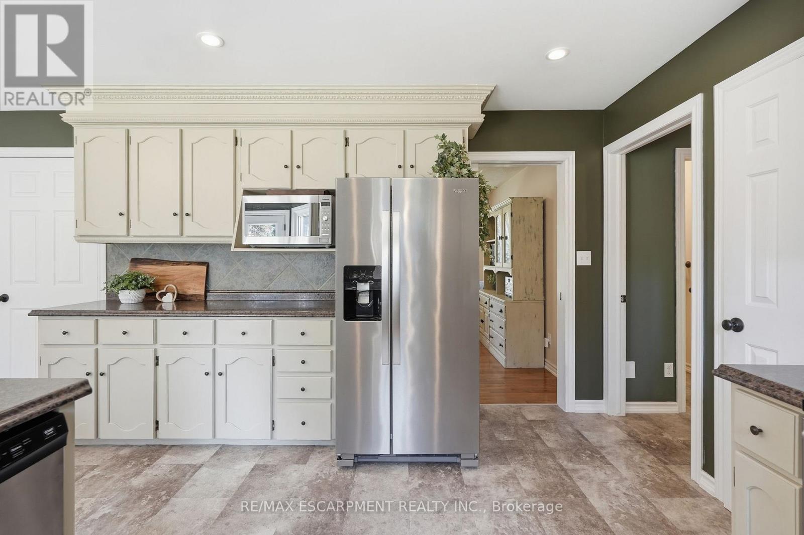 1 Meander Close, Hamilton, Ontario L0R 1H1 - Photo 24 - X13673980