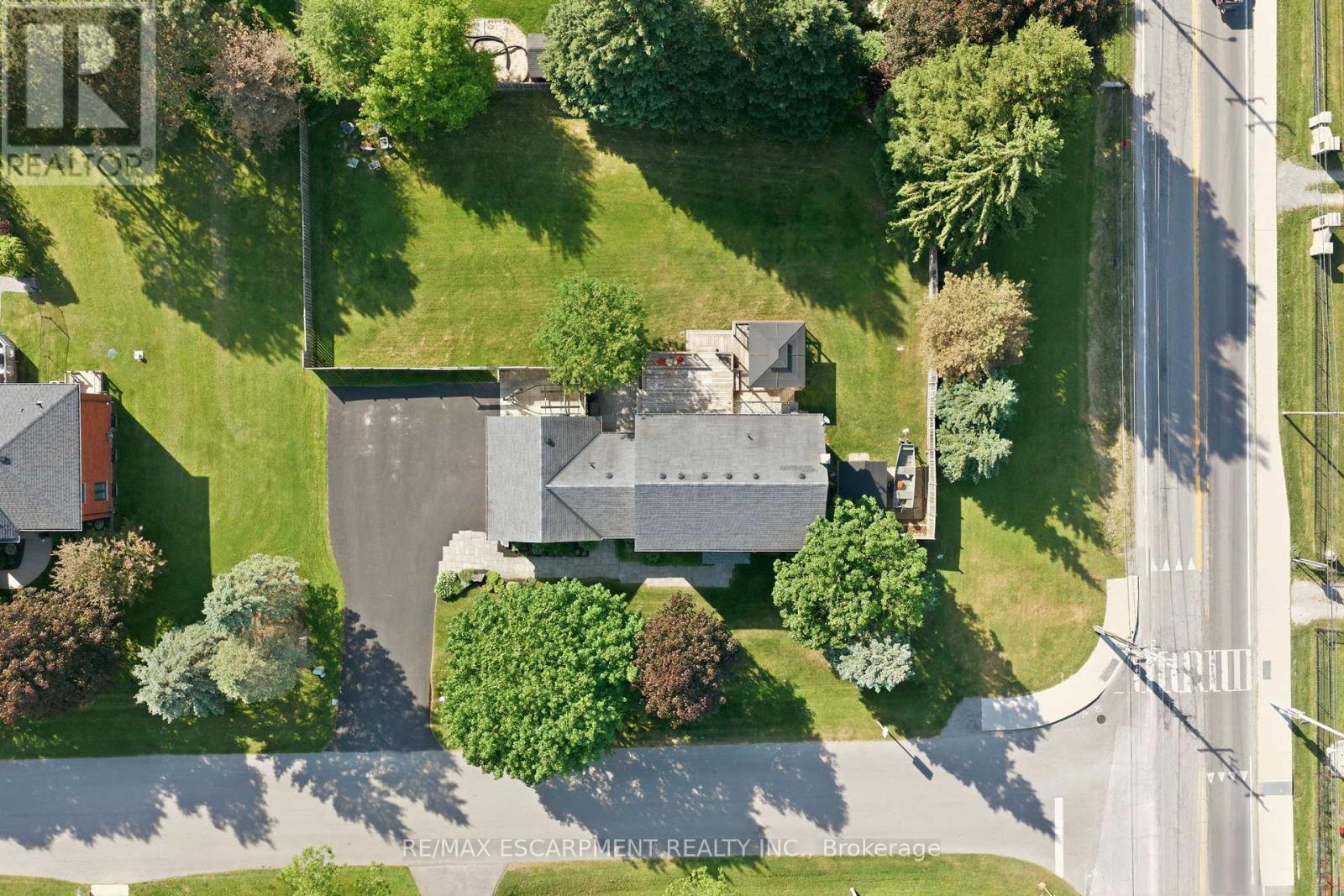 1 Meander Close, Hamilton, Ontario L0R 1H1 - Photo 47 - X13673980