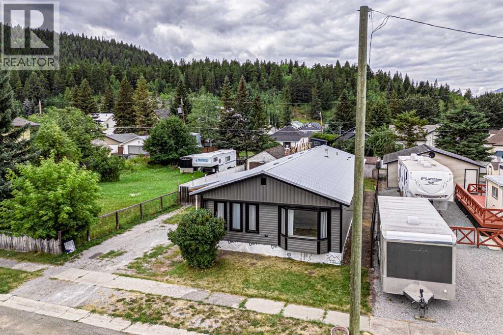 1230 84 Street, Coleman, Alberta  T0K 0M0 - Photo 38 - A2334583