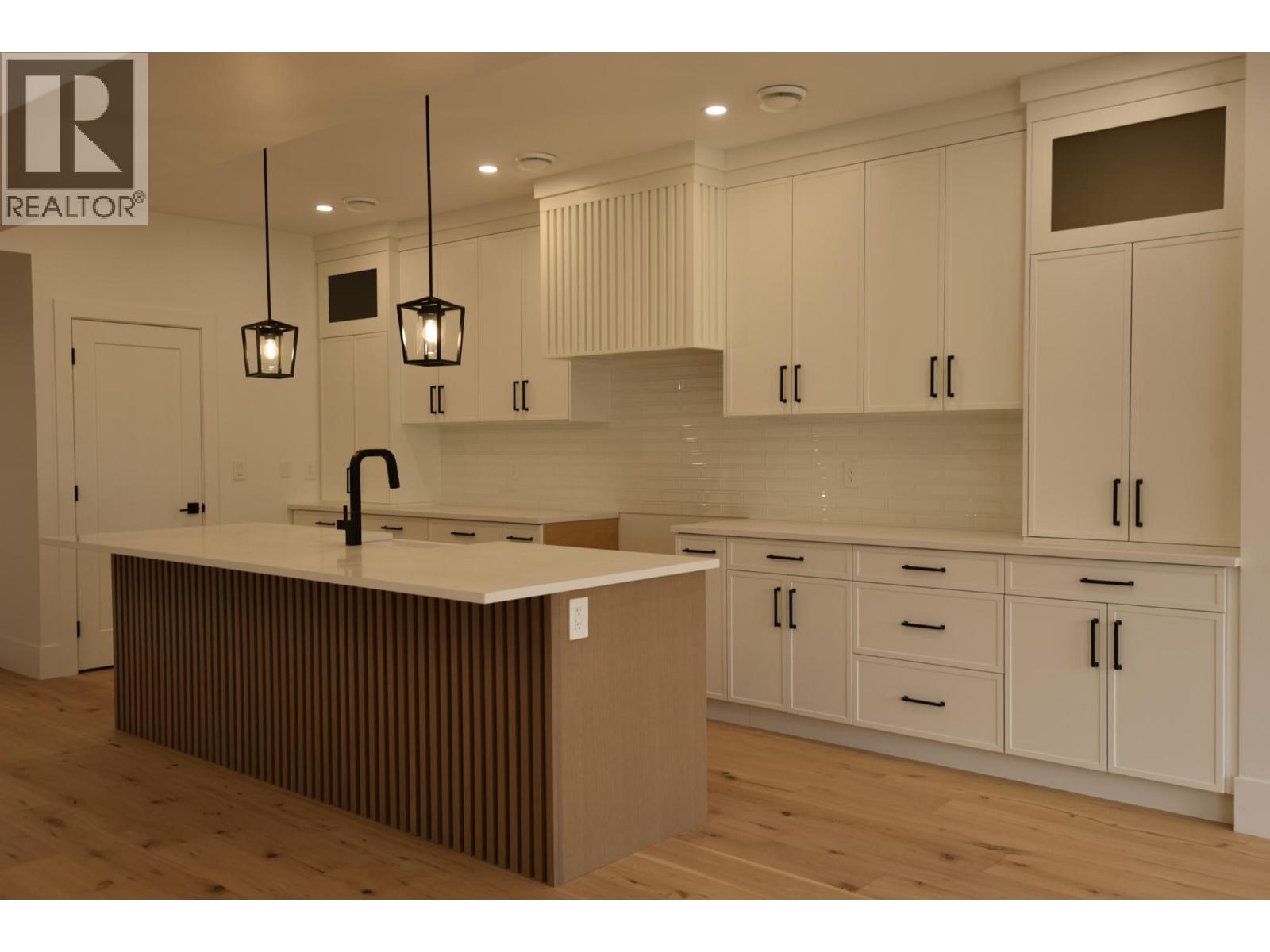 18 Chardonnay Court, Osoyoos, British Columbia  V0H 1V6 - Photo 8 - 10397300
