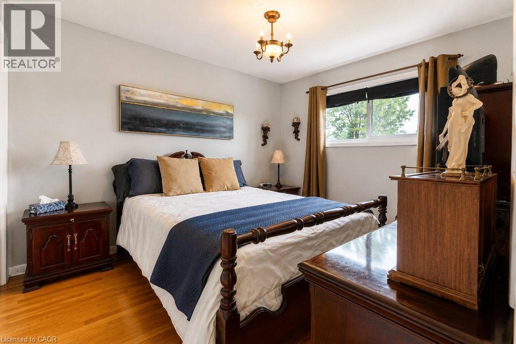 120 Stone Church Road W, Hamilton, Ontario  L9B 1A3 - Photo 15 - 40855543