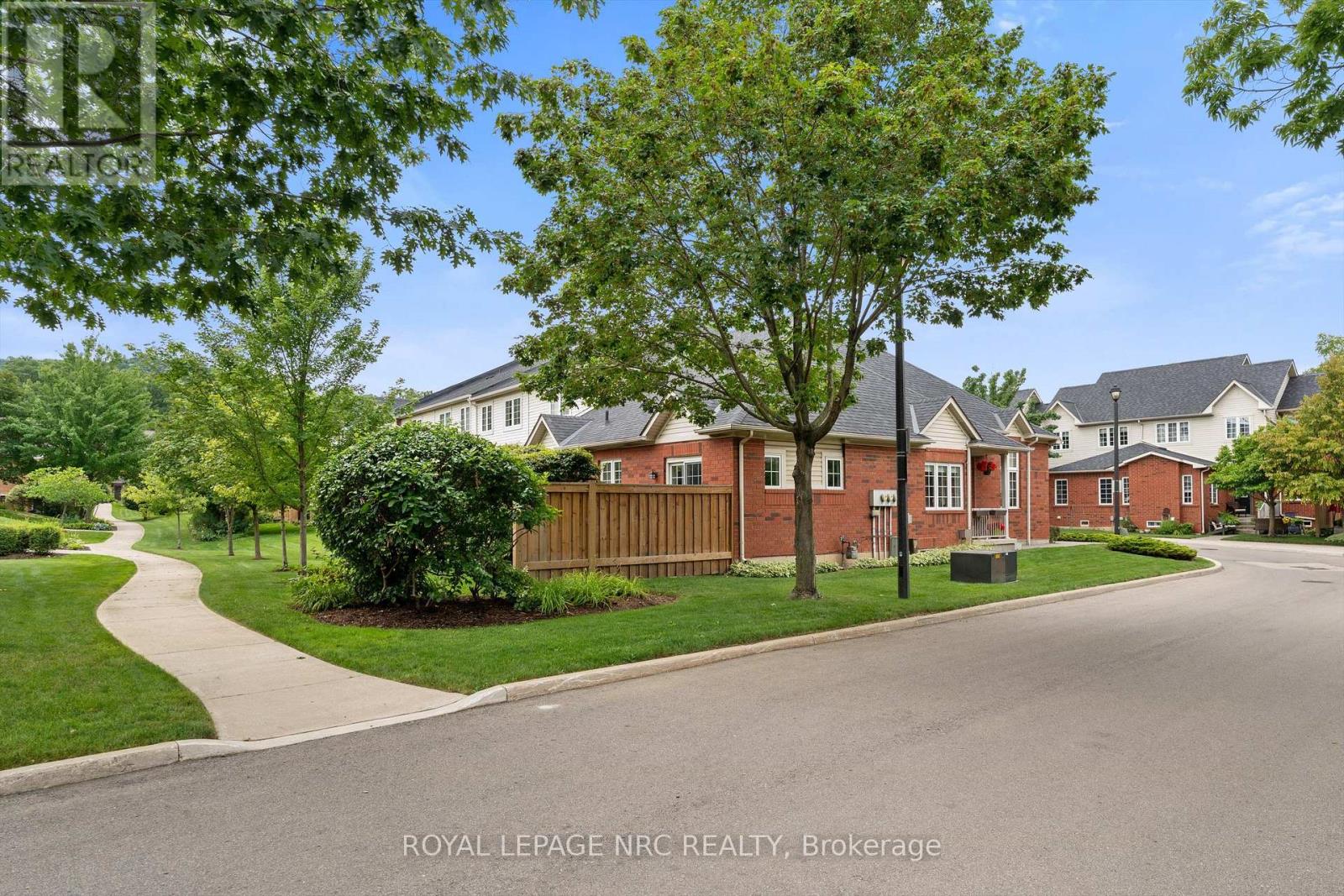 77 - 100 Beddoe Drive, Hamilton, Ontario  L8P 4Z2 - Photo 4 - X13674042