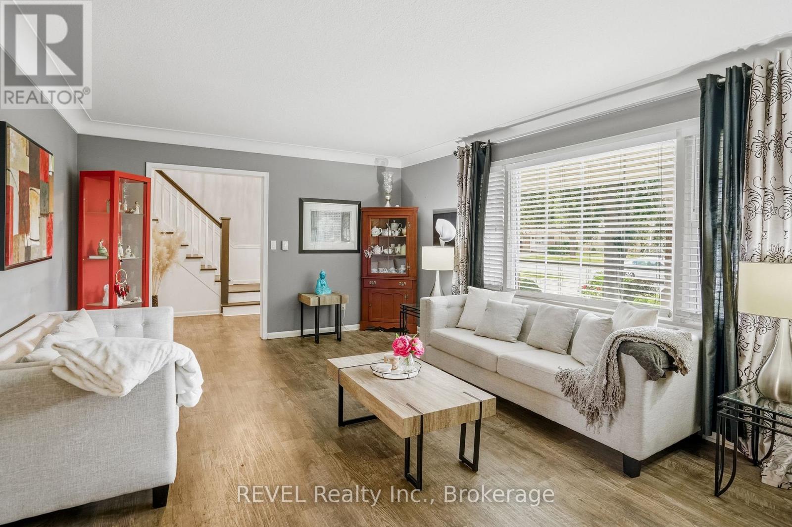 4123 Dorchester Road, Niagara Falls (Morrison), Ontario  L2E 6N1 - Photo 11 - X13674088