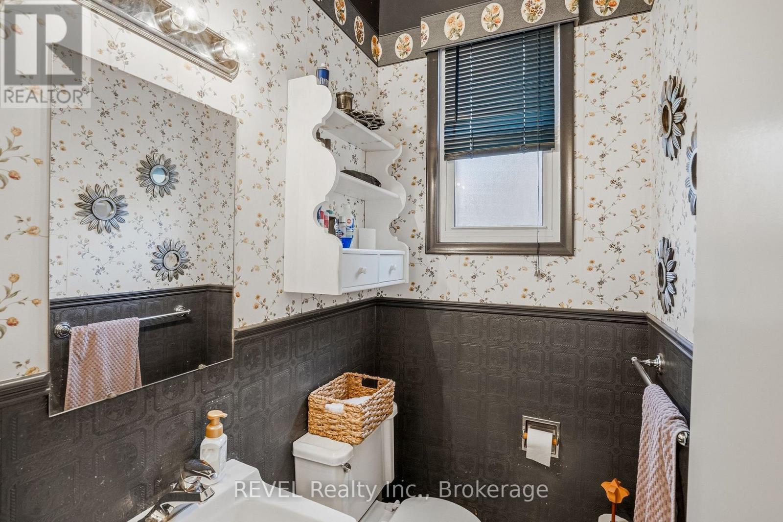 4123 Dorchester Road, Niagara Falls (Morrison), Ontario  L2E 6N1 - Photo 17 - X13674088