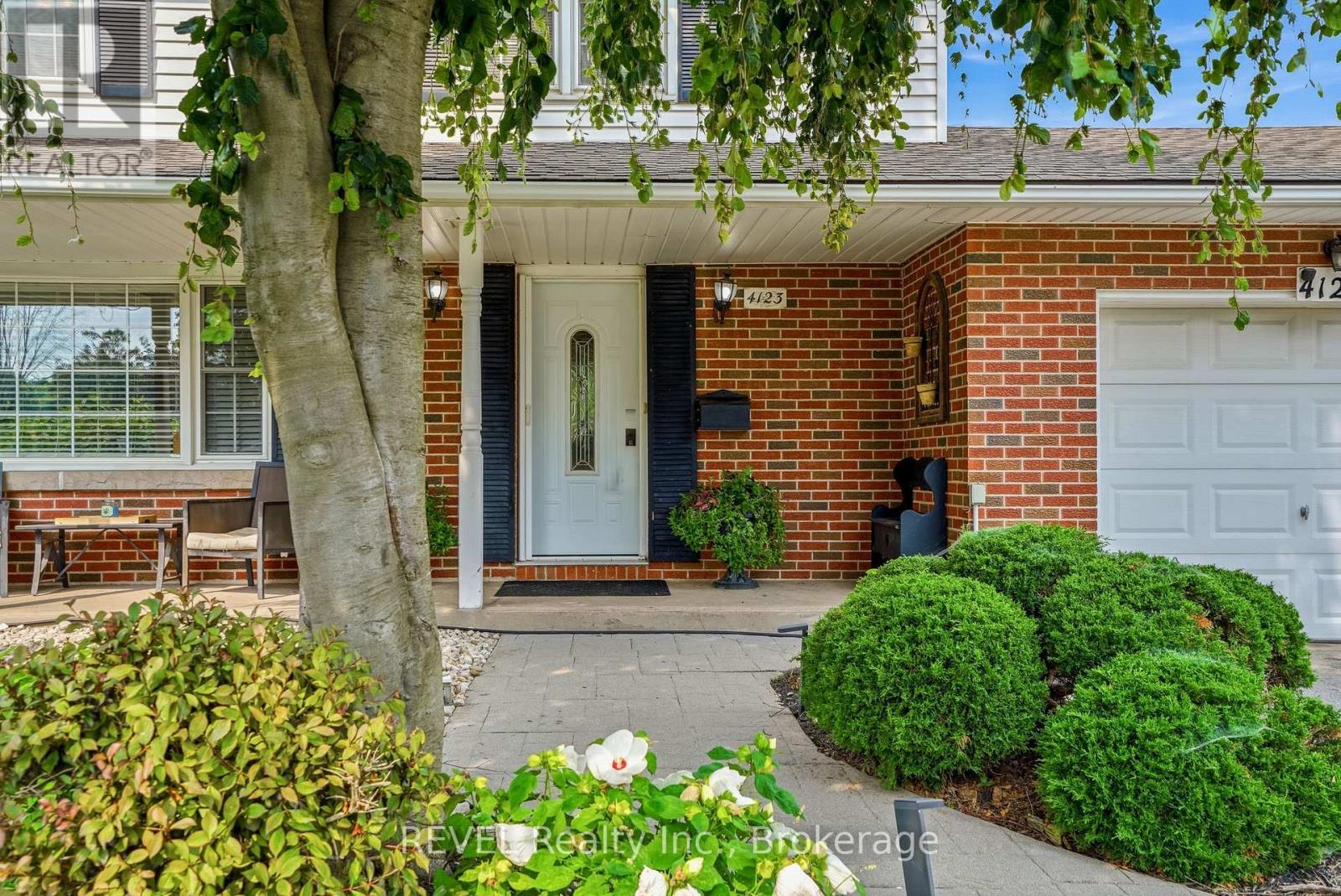 4123 Dorchester Road, Niagara Falls (Morrison), Ontario  L2E 6N1 - Photo 7 - X13674088