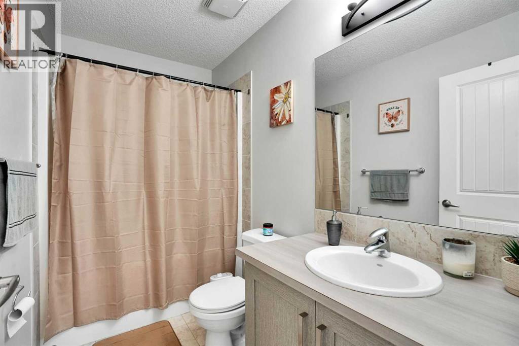 250 Canals Close SW, Airdrie, Alberta  T4B 0S4 - Photo 16 - A2334353
