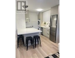 UNIT B - 909 MILLWOOD ROAD, Toronto, Ontario