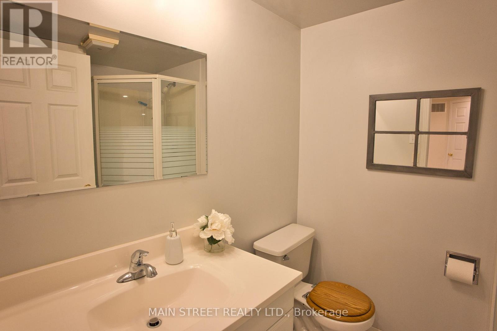 97 Riverglen Drive, Georgina, Ontario  L4P 2R3 - Photo 30 - N13674084