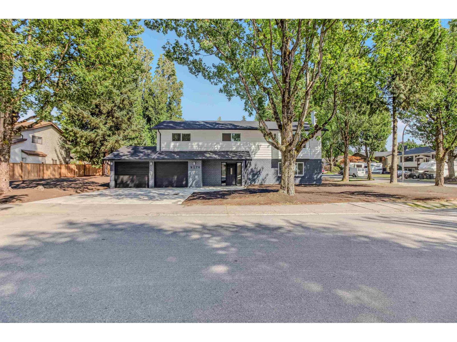 9270 149 Street, Surrey, British Columbia  V3R 7B3 - Photo 4 - R3155372