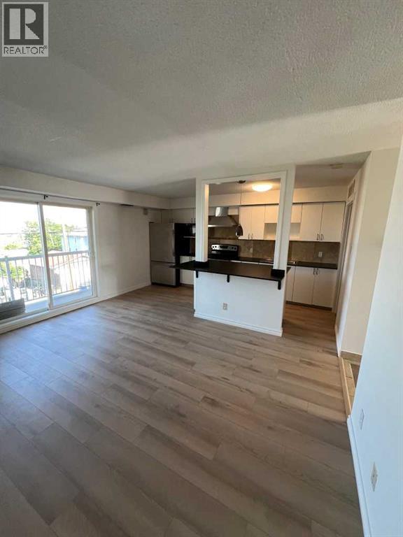4, 3726 Centre Street NE, Calgary, Alberta  t2e 2y3 - Photo 3 - A2332260