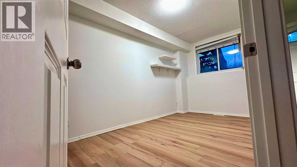4, 3726 Centre Street NE, Calgary, Alberta  t2e 2y3 - Photo 30 - A2332260