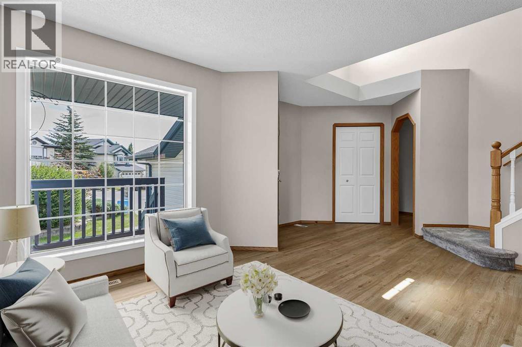 249 Scotia Point Nw, Calgary, Alberta  T3L 2B1 - Photo 4 - A2329043