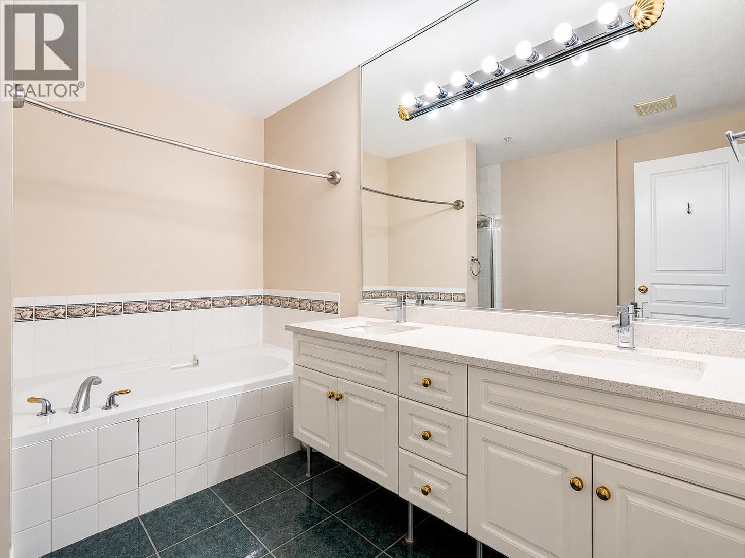 104 1185 Pacific Street, Coquitlam, British Columbia  V3B 7Z2 - Photo 6 - R3140217