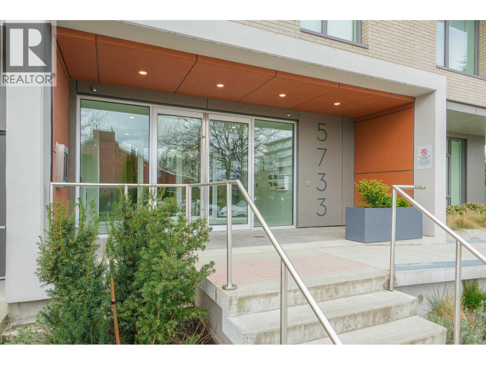 411 5733 ALBERTA STREET, Vancouver, British Columbia