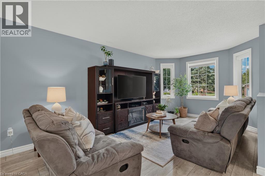 11 Maple Street, Drayton, Ontario  N0G 1P0 - Photo 3 - 40854240