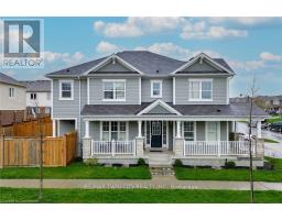 18 BLUE OAK STREET, Kitchener, Ontario