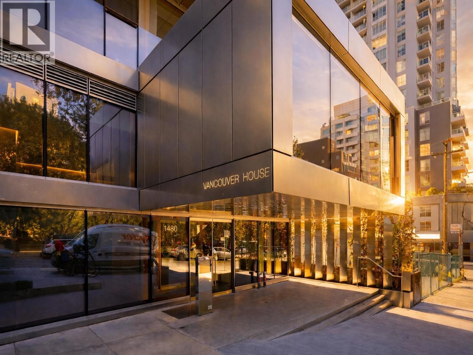 3209 1480 HOWE STREET, Vancouver, British Columbia