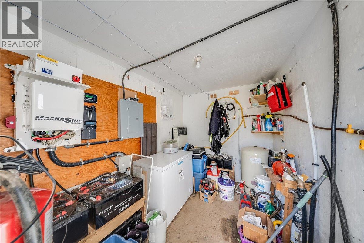 1385 Pass Creek Road, Castlegar, British Columbia  V1N 4S2 - Photo 24 - 10393109