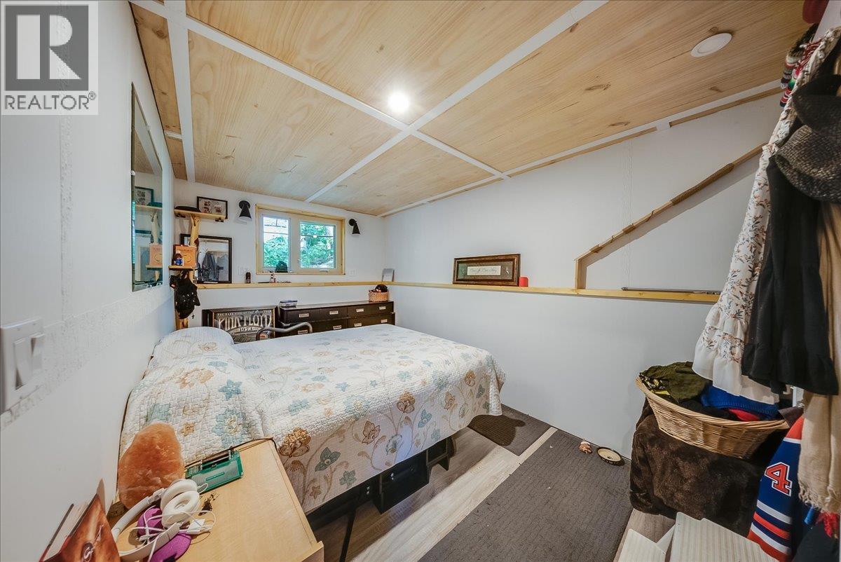 1385 Pass Creek Road, Castlegar, British Columbia  V1N 4S2 - Photo 48 - 10393109