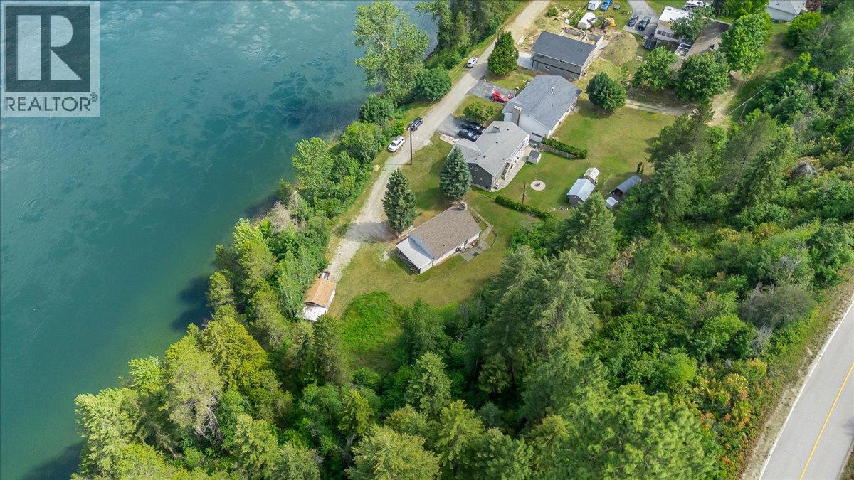 2800 1st Avenue, Castlegar, British Columbia  V1N 2R2 - Photo 10 - 10393529