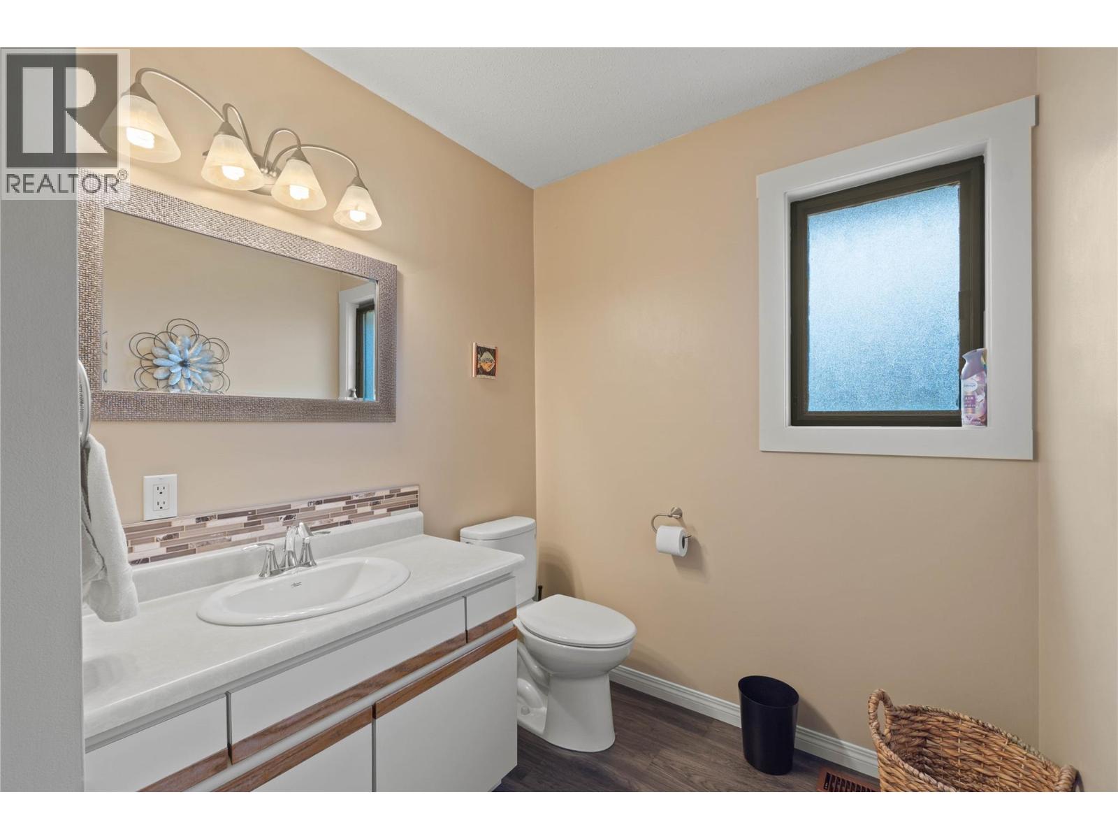 2299 Ainslie Place, Kamloops, British Columbia  V1S 1H3 - Photo 38 - 10395241