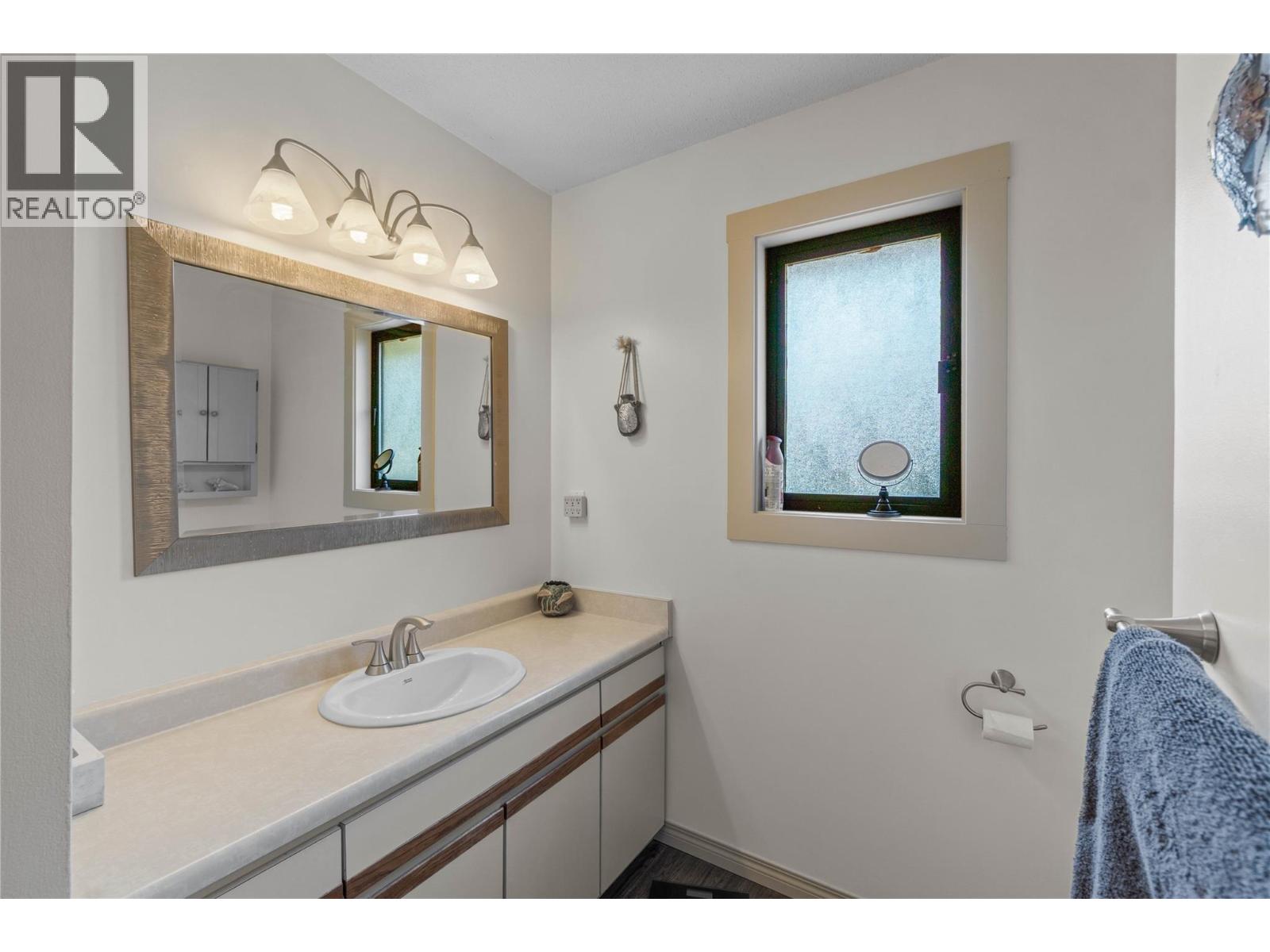 2299 Ainslie Place, Kamloops, British Columbia  V1S 1H3 - Photo 34 - 10395241