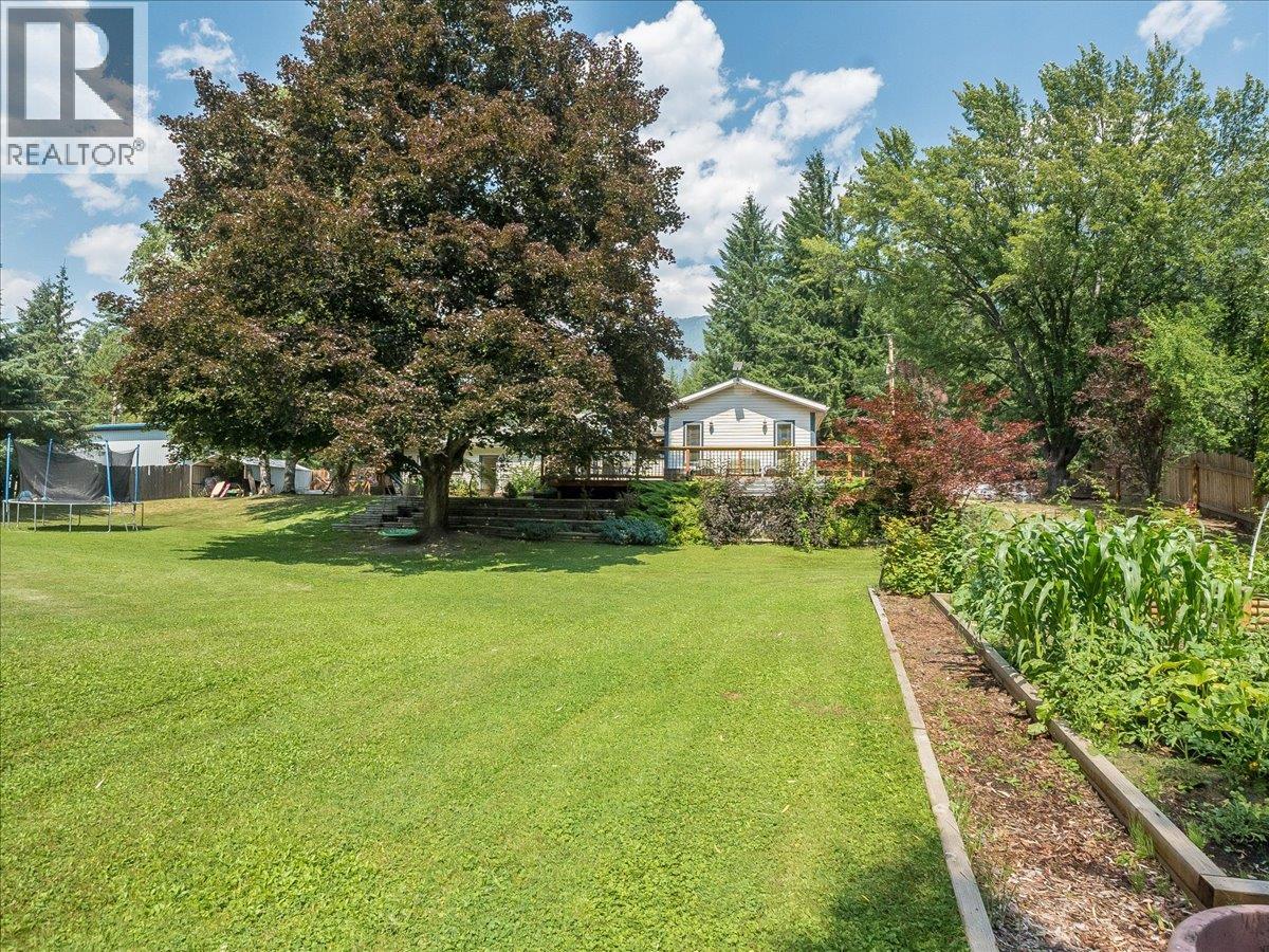 2451 Cunningham Road, Slocan Park, British Columbia  V0G 2E0 - Photo 8 - 10395569