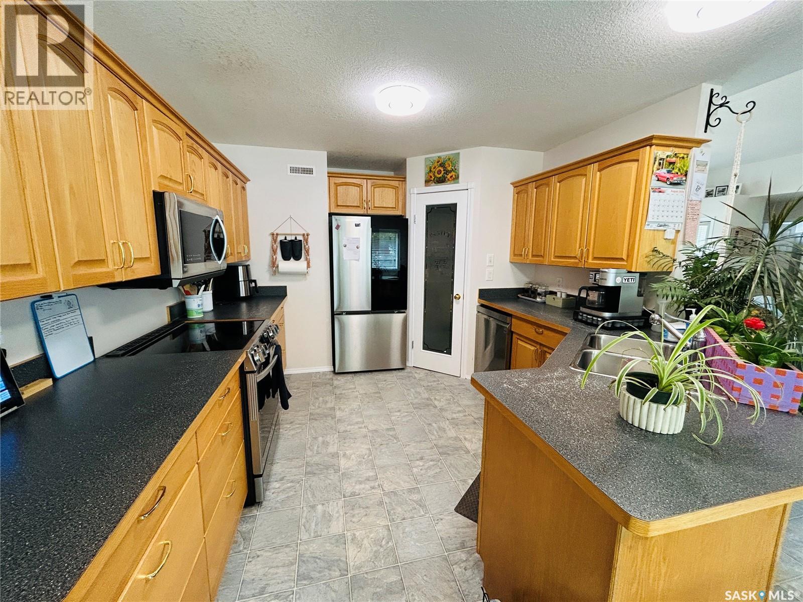 214 3rd Street Ne, Watson, Saskatchewan  S0K 4V0 - Photo 10 - SK045538