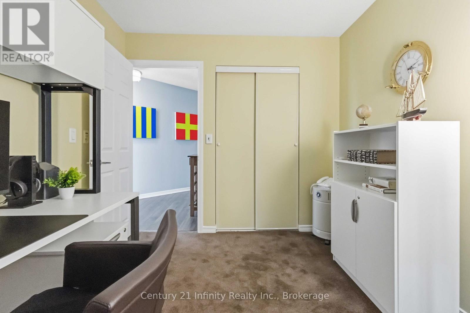 510 - 340 WATSON STREET W