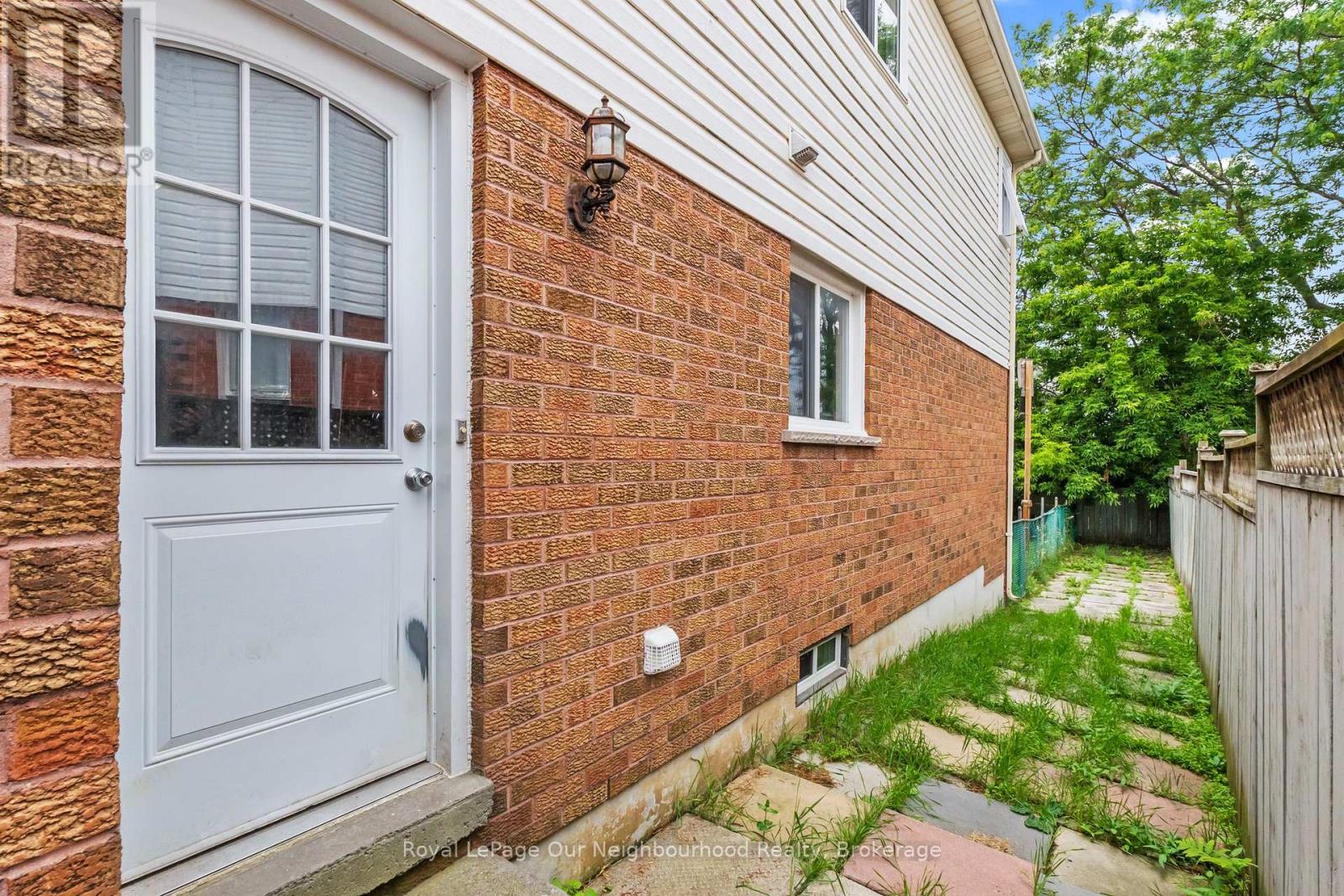 56 Glenabbey Drive, Clarington, Ontario  L1E 2B5 - Photo 25 - E13674152