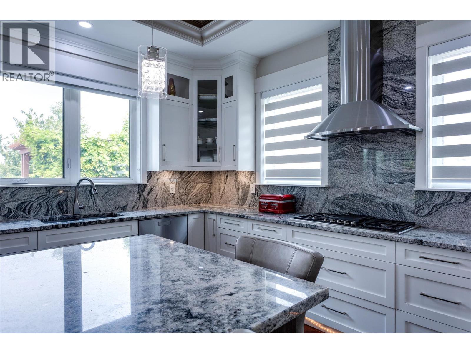 3666 Benvoulin Road, Kelowna, British Columbia  V1W 4M7 - Photo 14 - 10397438