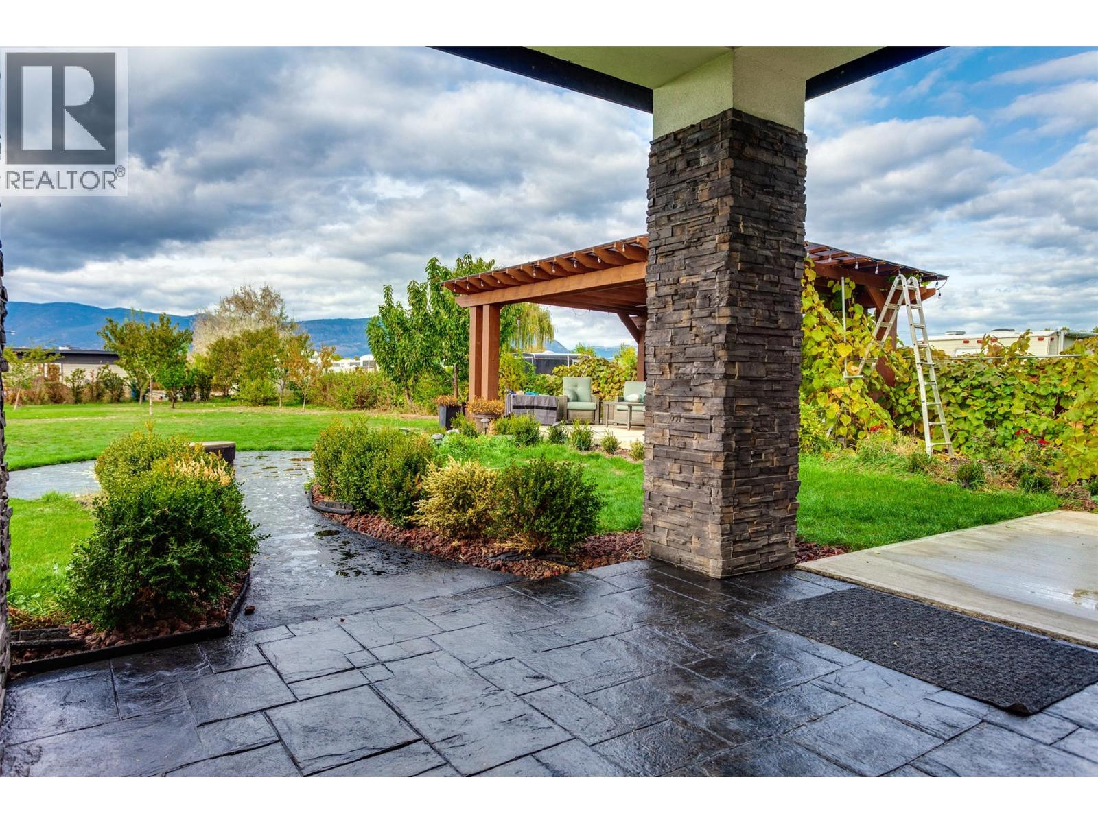3666 Benvoulin Road, Kelowna, British Columbia  V1W 4M7 - Photo 47 - 10397438