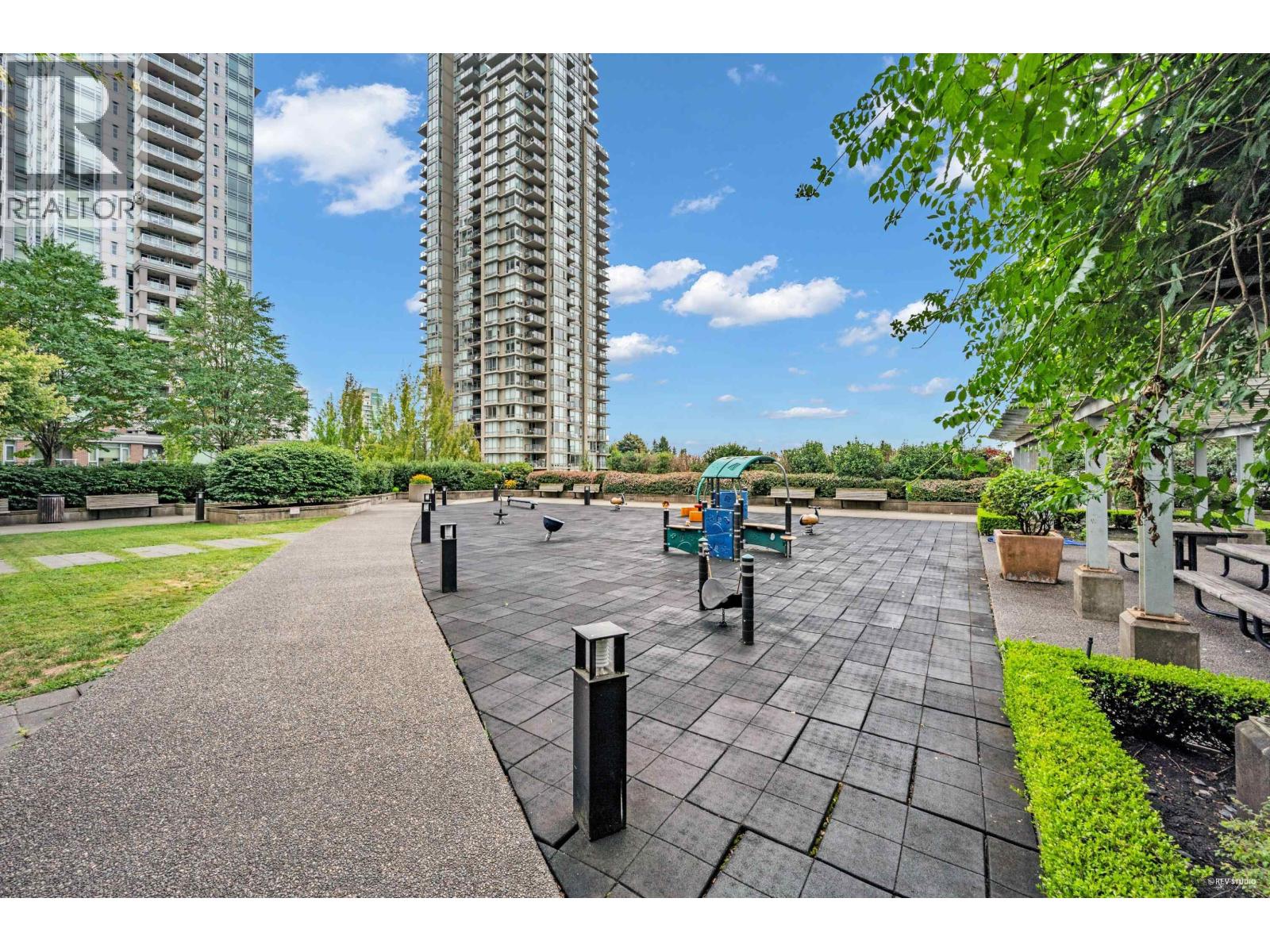 605 2968 Glen Drive, Coquitlam, British Columbia  V3B 0C4 - Photo 28 - R3129725