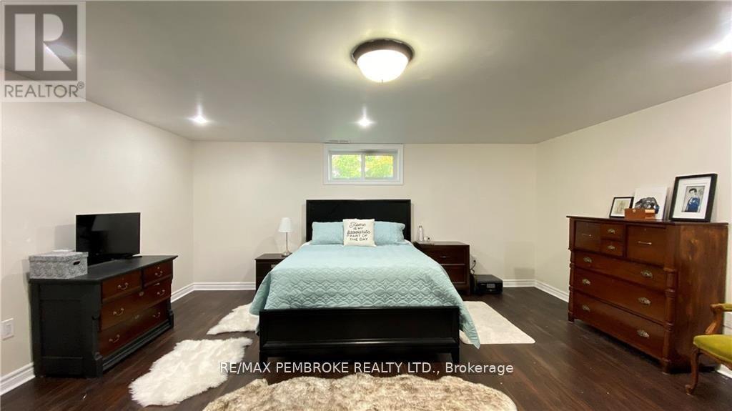 16 Wolfe Avenue, Deep River, Ontario  K0J 1P0 - Photo 22 - X13674164