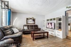 510 Oakridge Place, Waterloo, Ontario  N2L 4P2 - Photo 3 - 40855405