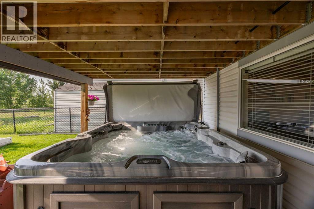 354 West Creek Springs, Chestermere, Alberta  T1X 1R7 - Photo 37 - A2337216