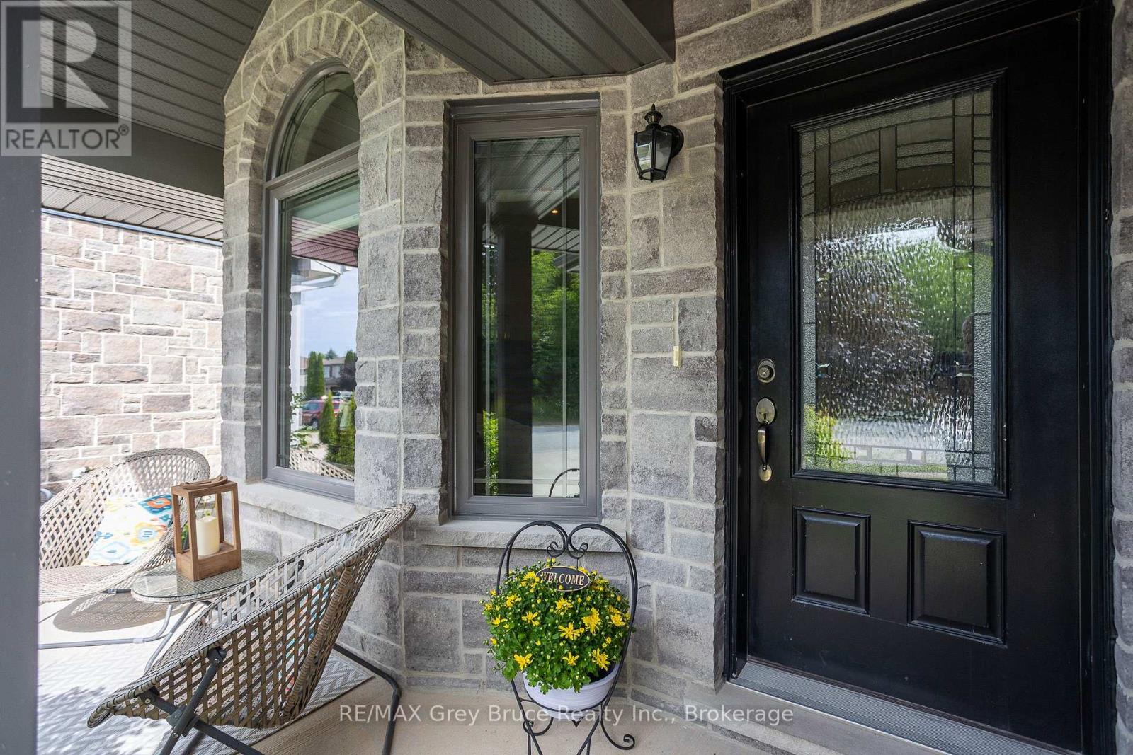 2591 7th Avenue E, Owen Sound, Ontario  N4K 6V1 - Photo 3 - X13674130