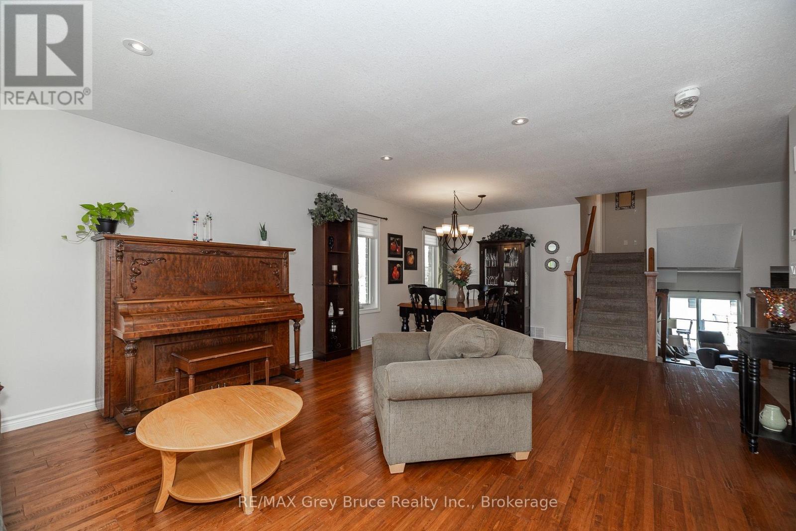 2591 7th Avenue E, Owen Sound, Ontario  N4K 6V1 - Photo 4 - X13674130
