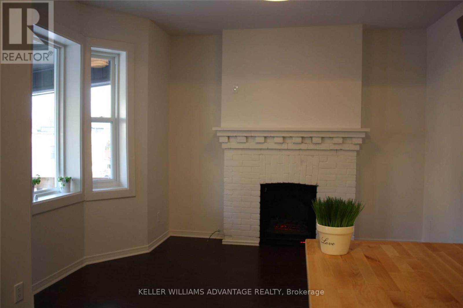Unit A - 238 Highfield Road, Toronto, Ontario  M4L 2V5 - Photo 4 - E13673620