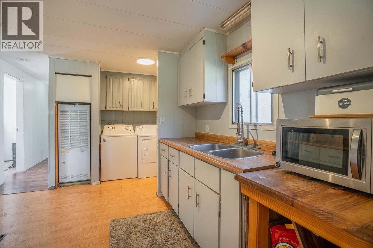 5472 Canim Hendrix Lake Road, 100 Mile House, British Columbia  V0K 2E0 - Photo 12 - R3155205