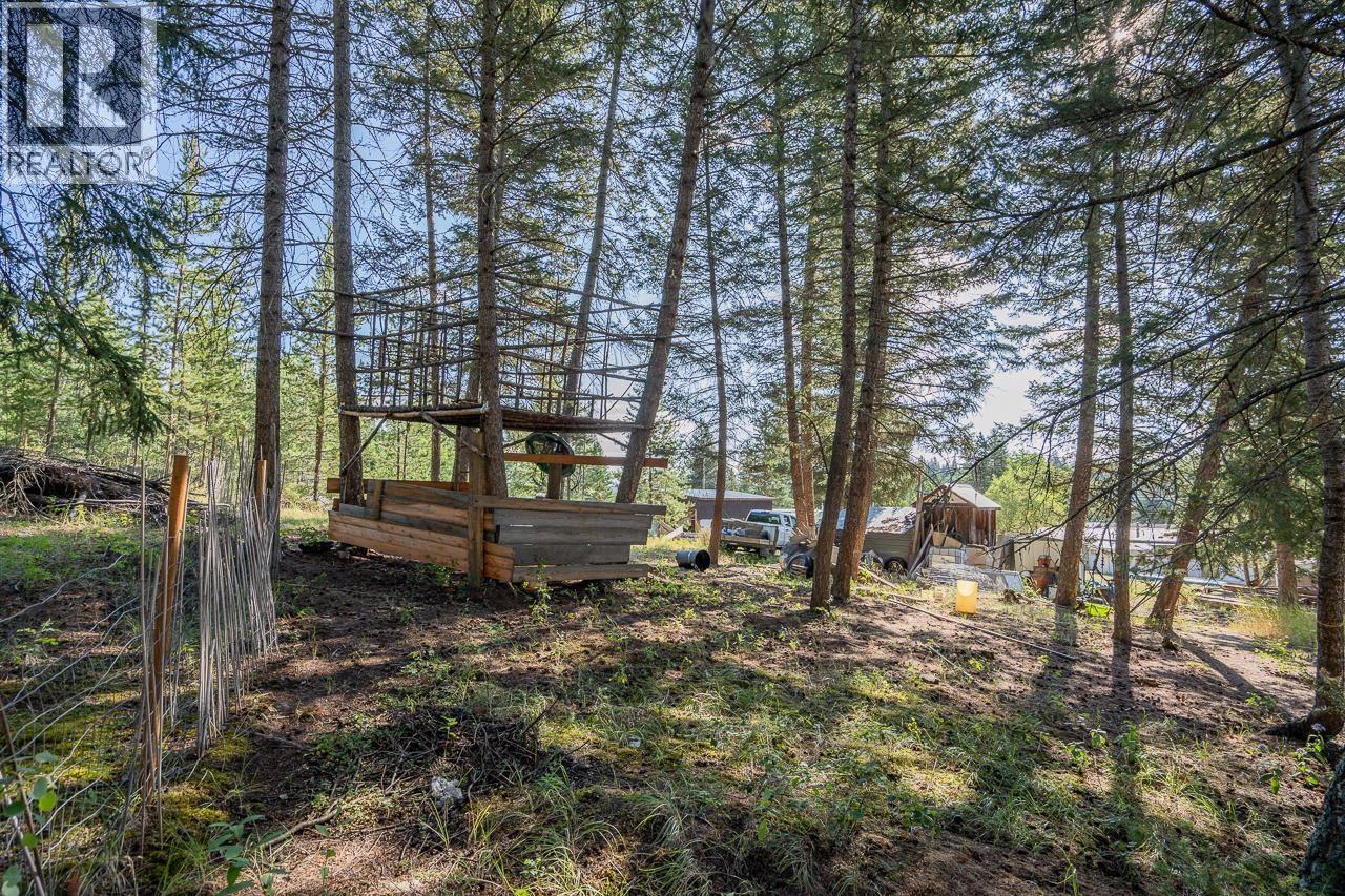 5472 Canim Hendrix Lake Road, 100 Mile House, British Columbia  V0K 2E0 - Photo 37 - R3155205