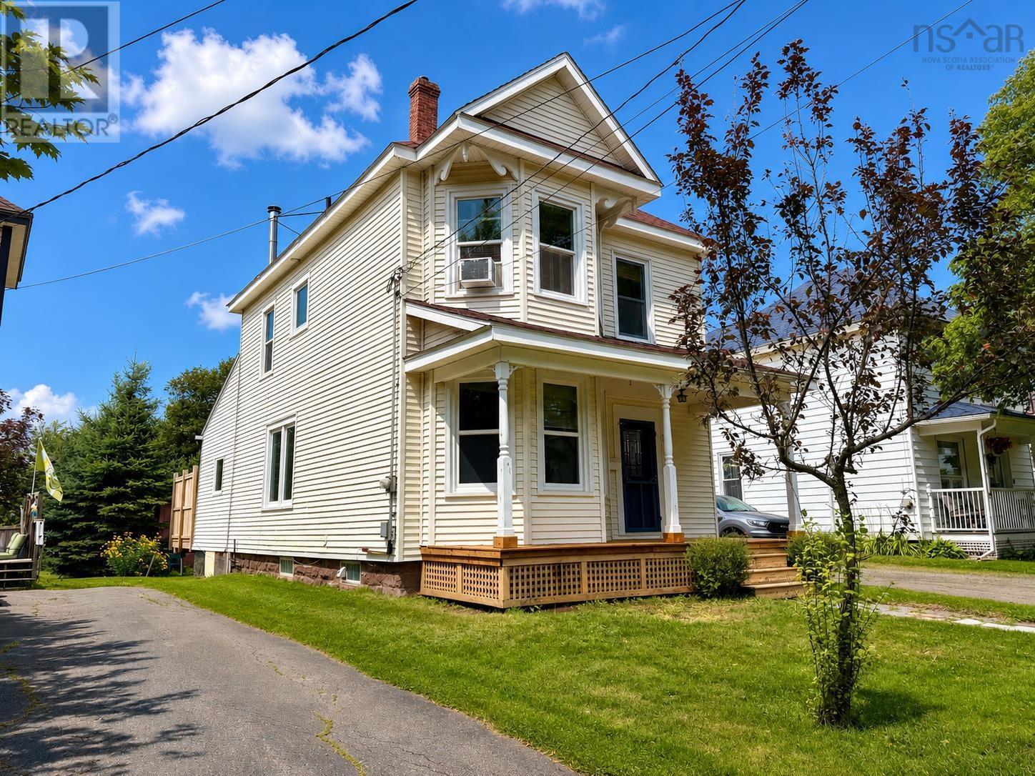 20 Agnew Street, Amherst, Nova Scotia  B4H 2B6 - Photo 3 - 202620548