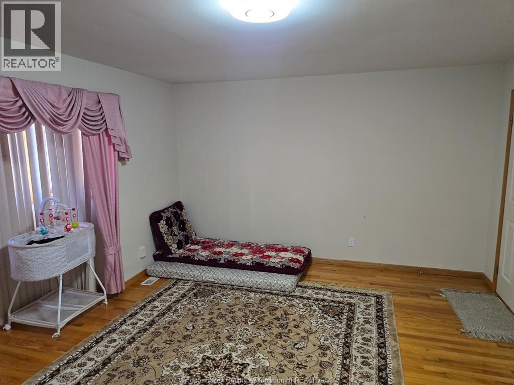 2636 Fleming Court South West, Windsor, Ontario  N9E 4P1 - Photo 8 - 26019807