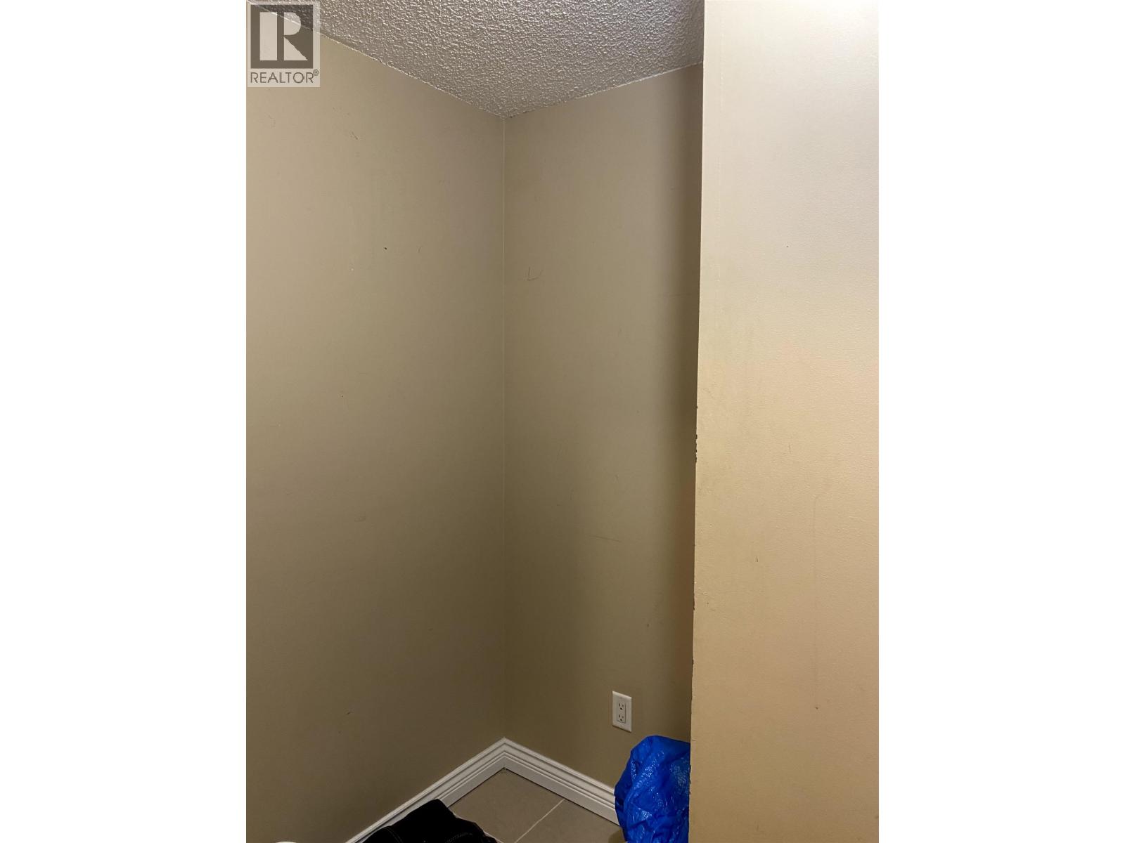 515 9867 MANCHESTER DRIVE