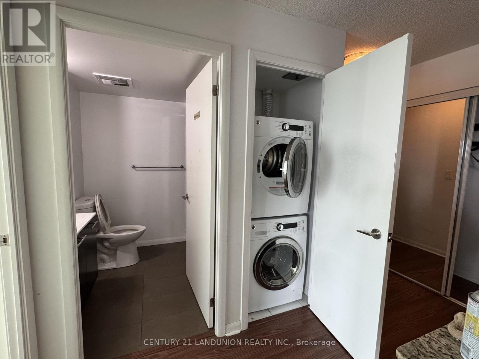 910 - 96 St Patrick Street, Toronto, Ontario  M5T 1V2 - Photo 3 - C13674180