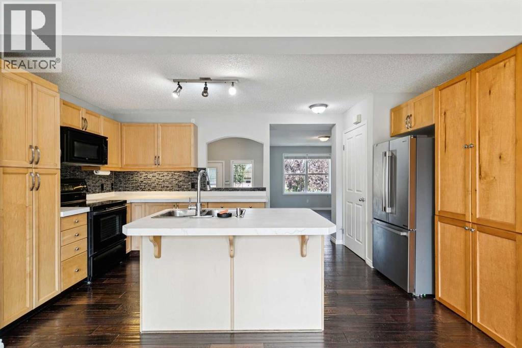208 Everridge Way Sw, Calgary, Alberta  T2Y 4X4 - Photo 10 - A2335193