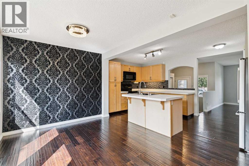 208 Everridge Way Sw, Calgary, Alberta  T2Y 4X4 - Photo 12 - A2335193
