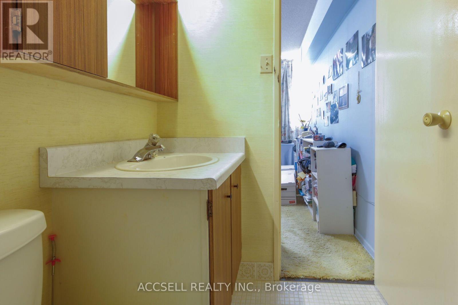 45 Silver Springs Boulevard, Toronto, Ontario  M1V 1R2 - Photo 14 - E13674190