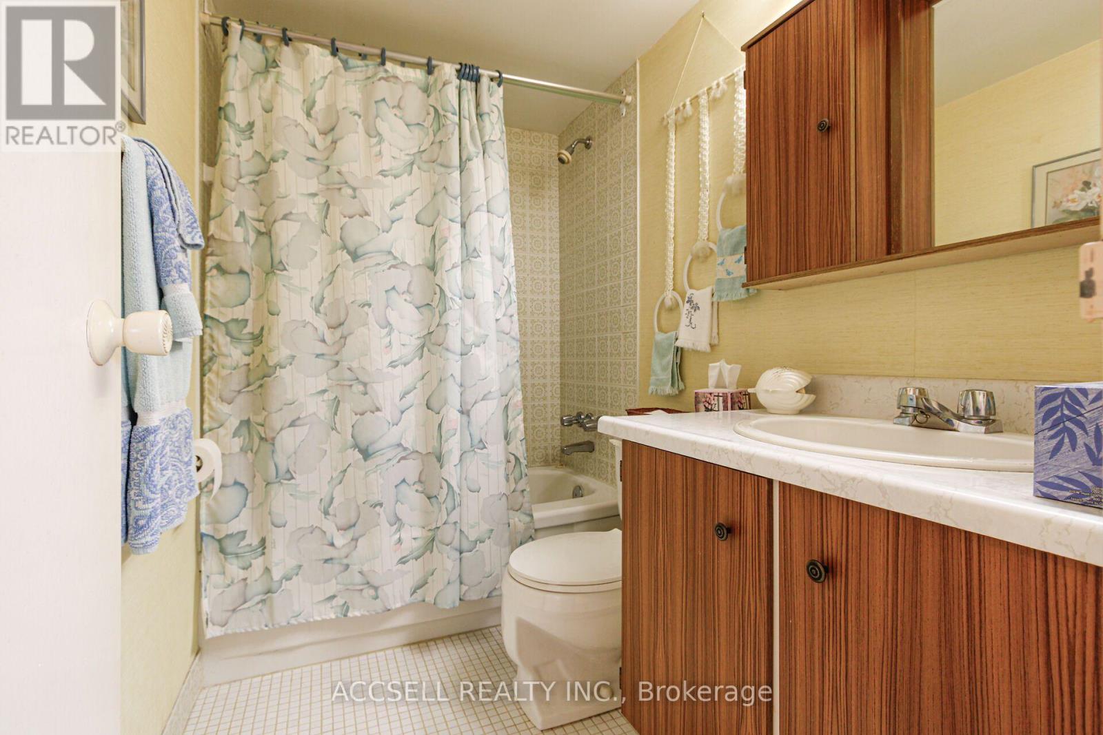 45 Silver Springs Boulevard, Toronto, Ontario  M1V 1R2 - Photo 16 - E13674190