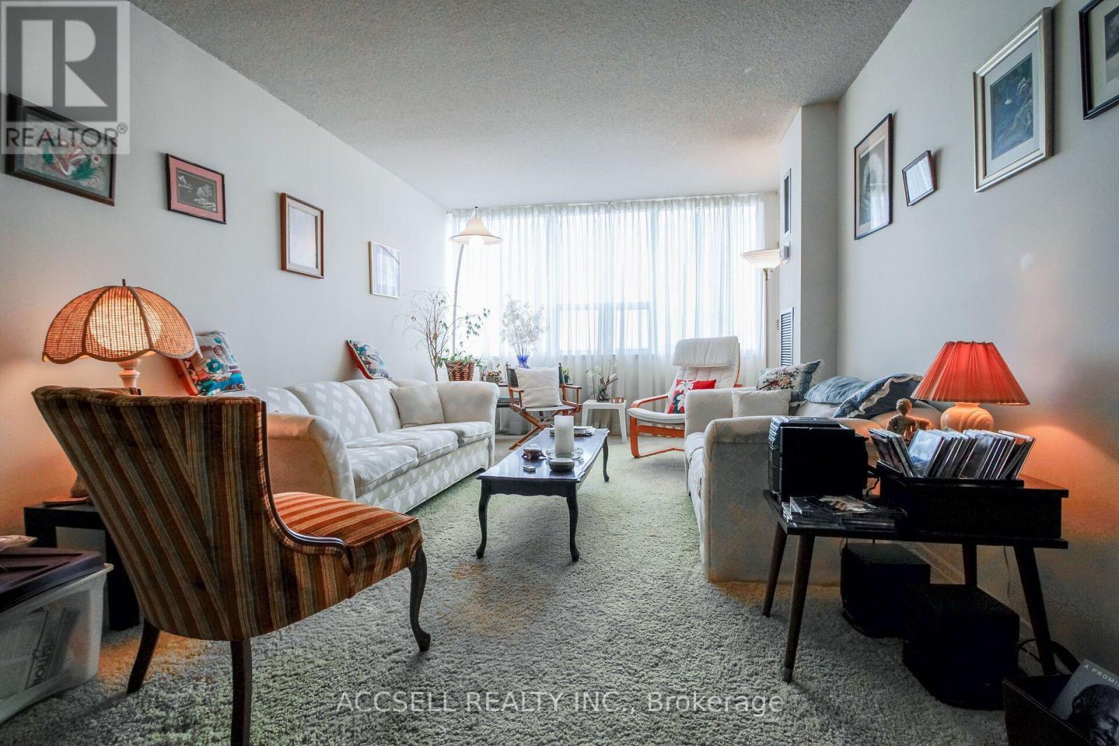 45 Silver Springs Boulevard, Toronto, Ontario  M1V 1R2 - Photo 4 - E13674190